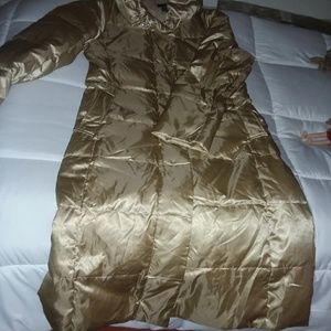 Winter coat never worn gold not yellow